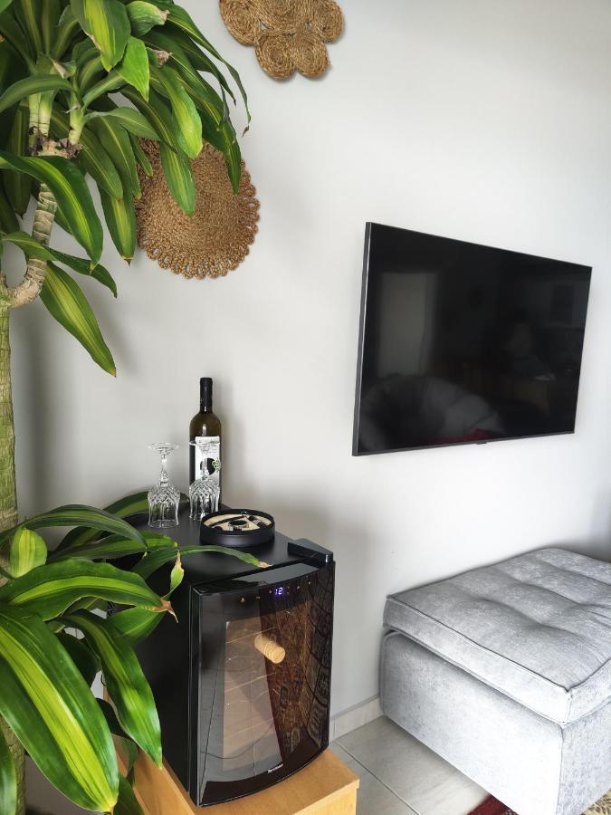 Luxury Seaview Appartment 罗希姆诺 外观 照片